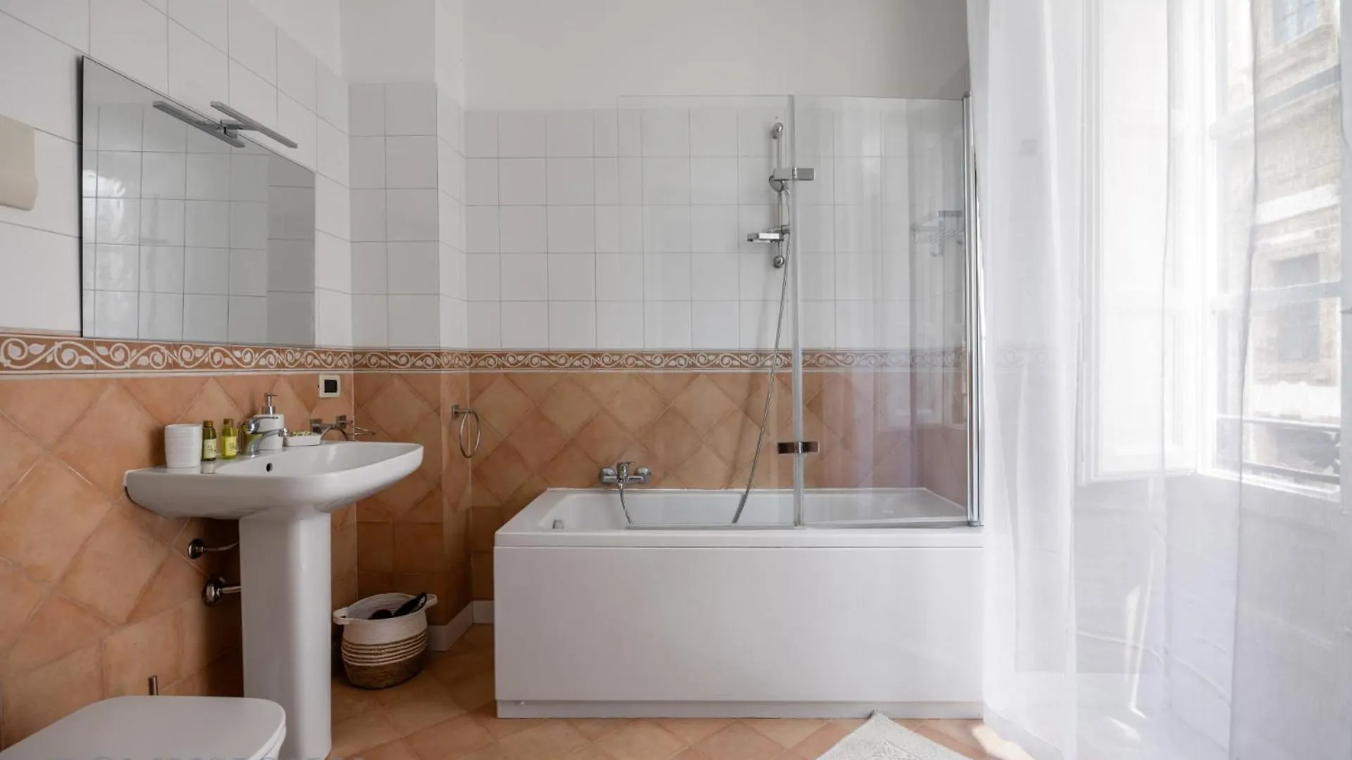 Torrekalsa Apartment By Domusicily Palermo